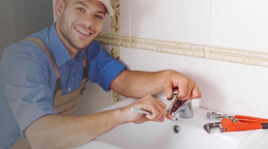 Local water heater installation in Lothian, MD